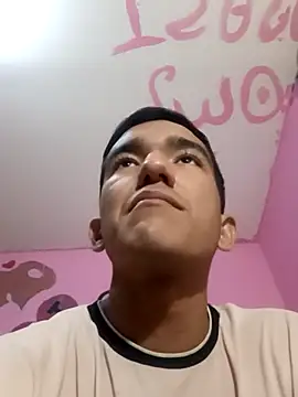 Sweetiefoxxx online show from March 6, 8:05 pm