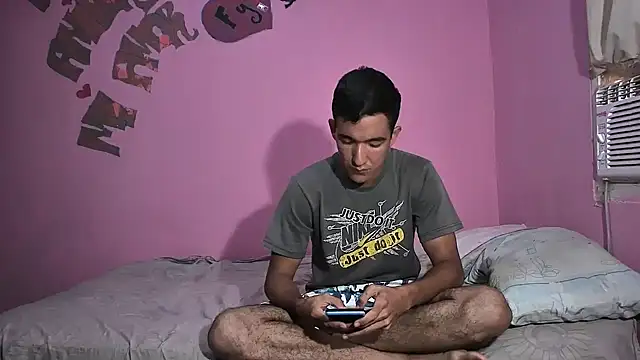 Sweetiefoxxx online show from March 12, 8:10 pm