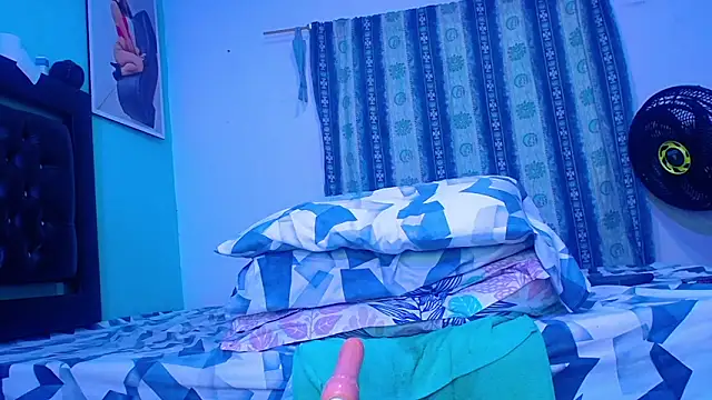 cristinapuerta- online show from December 28, 8:25 pm