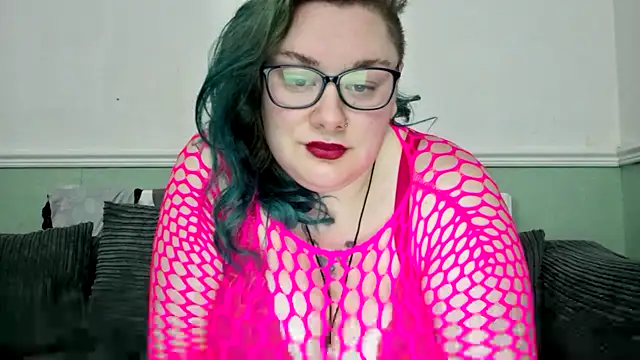 Snapshot of Bustycurves chatting on March 17, 8:19 pm Bustycurves online show from March 17, 8:19 pm