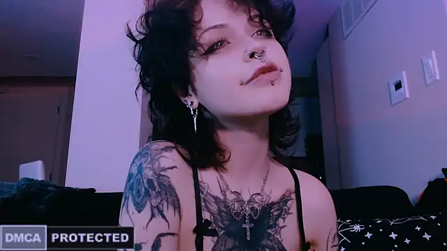 NaughtyLittleFox online show from February 28, 6:58 am