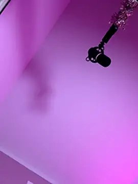 Livewithlucy online show from December 22, 2:14 pm