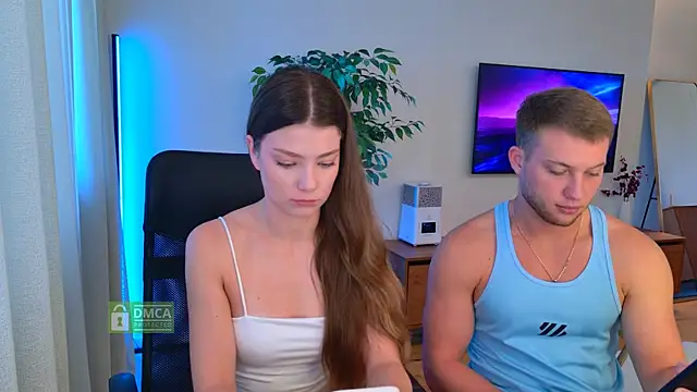 Jony and Jessica online show from July 24, 6:22 am
