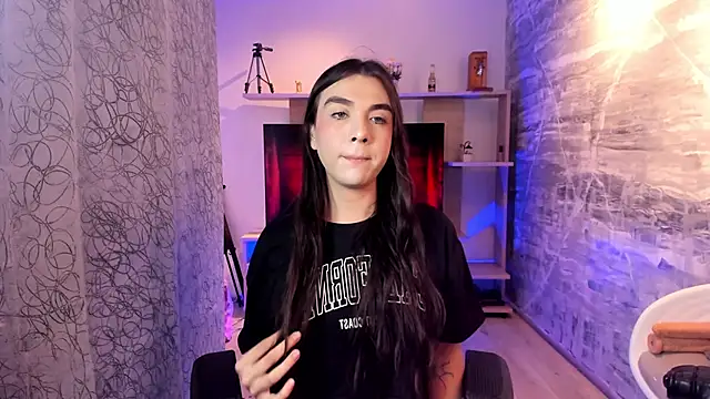 saracaball  online show from February 20, 5:04 am