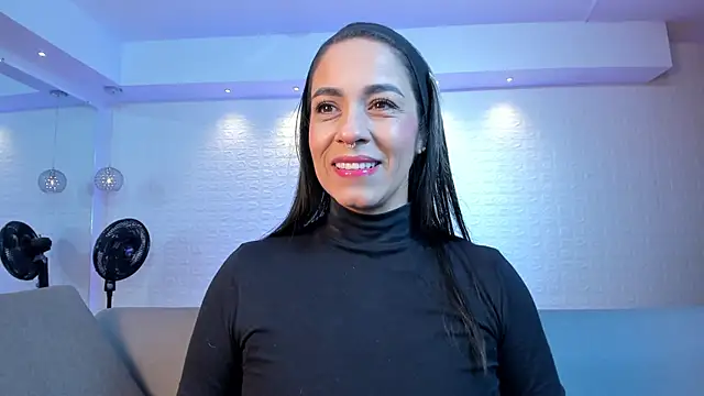 violet scott online show from October 10, 10:47 am