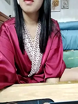 cream1299 online show from March 4, 12:50 am