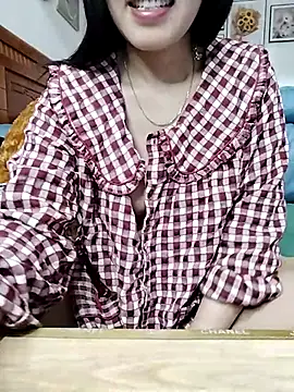 cream1299 online show from March 12, 9:56 pm