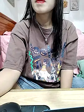 cream1299 online show from October 6, 11:18 am