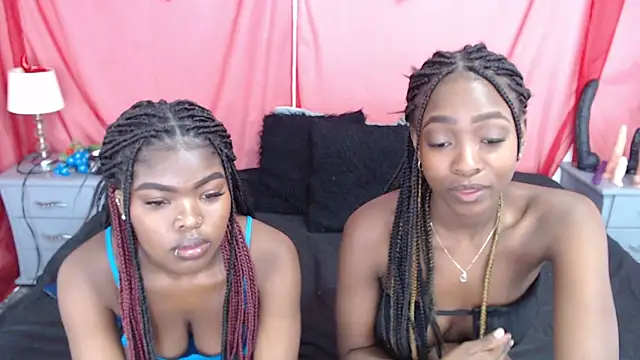 Snapshot of Nicole_Colette_ chatting on March 12, 5:49 pm Nicole Colette online show from March 12, 5:49 pm