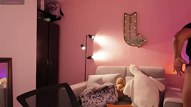 srtaliz online show from November 11, 3:23 pm