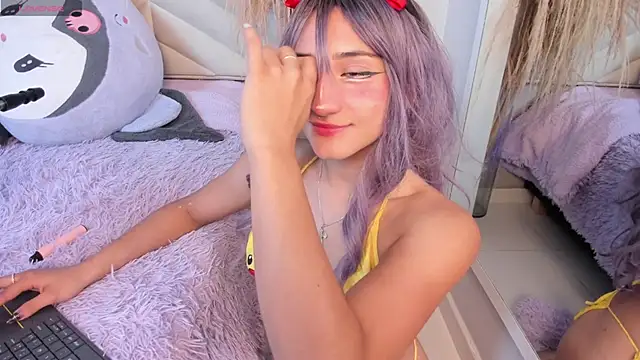 miia  baker online show from March 21, 12:06 pm