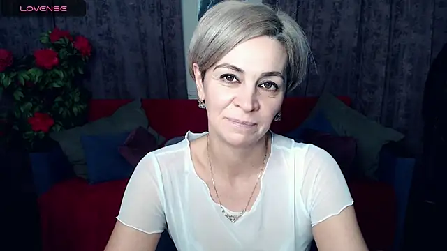Blonde lola444 online show from December 29, 8:58 pm