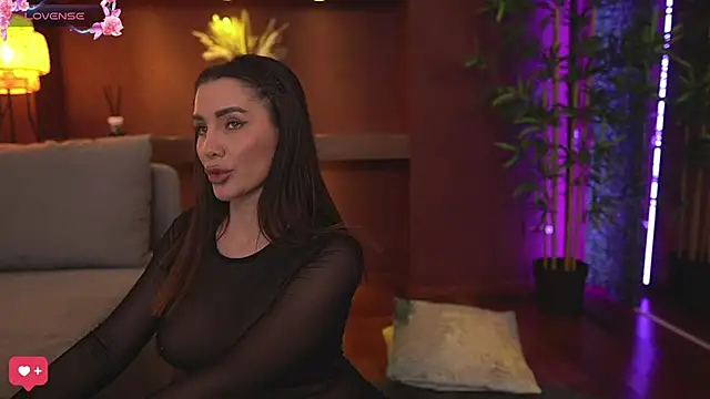 JustinneJade online show from March 10, 11:32 am