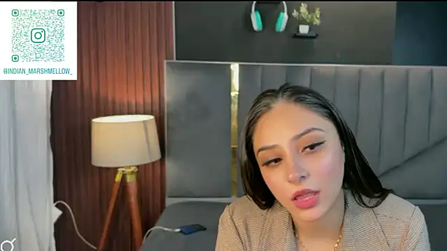 demieliss online show from September 28, 4:23 pm