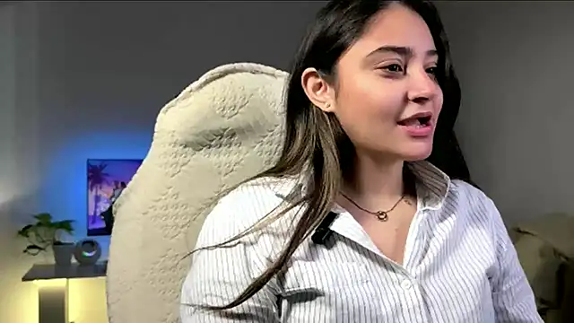 demieliss online show from February 7, 5:22 am