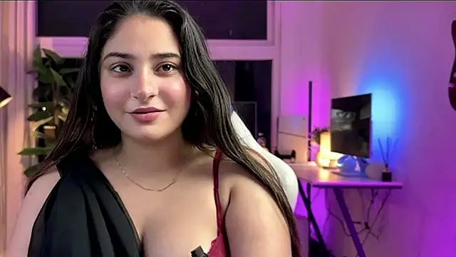Snapshot of demieliss chatting on April 11, 9:30 pm demieliss online show from April 11, 9:30 pm