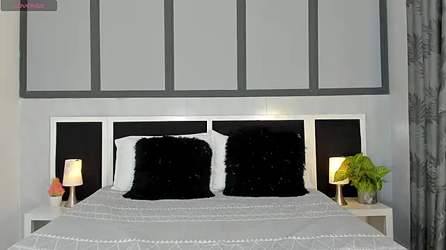 Violet Rost online show from January 30, 2:25 pm