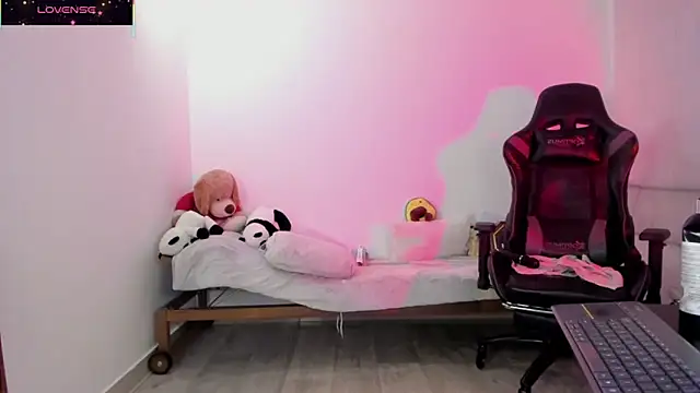 Snapshot of Biancastrongg chatting on November 29, 3:09 am Biancastrongg online show from November 29, 3:09 am