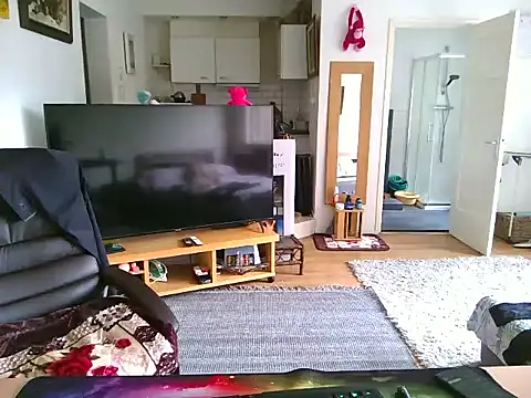 mihaimichael online show from March 12, 1:40 pm