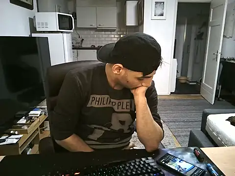 mihaimichael online show from September 10, 9:15 pm