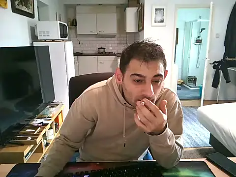 mihaimichael online show from October 4, 12:36 pm