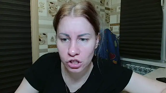 Snapshot of TherestlessKitty chatting on June 5, 10:26 pm TherestlessKitty online show from June 5, 10:26 pm