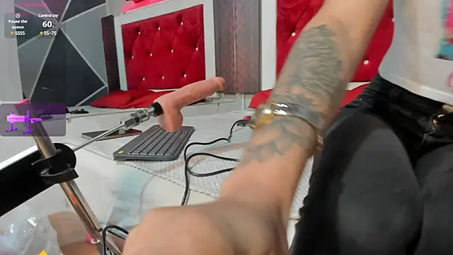 Karoll014 online show from February 26, 11:52 am