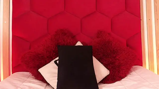 Tayzon Foxxx online show from July 18, 8:23 pm