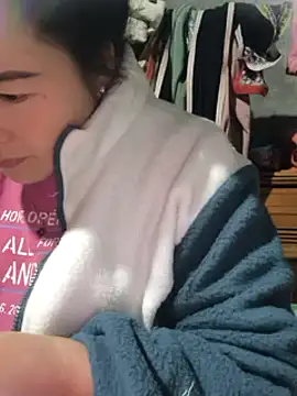 Snapshot of Sweetlove_77 chatting on December 30, 9:59 am Sweetlove 77 online show from December 30, 9:59 am
