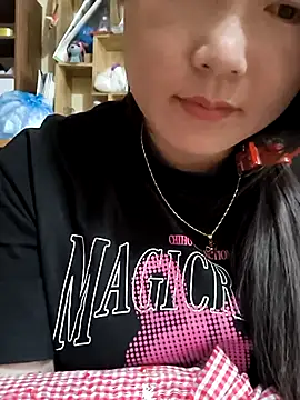 Snapshot of Sweetlove_77 chatting on September 19, 2:02 am Sweetlove 77 online show from September 19, 2:02 am
