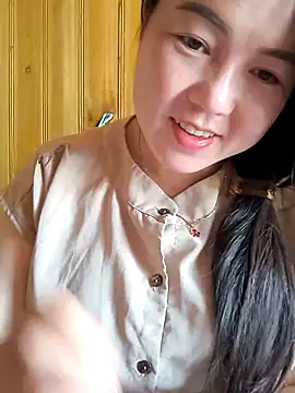 Snapshot of Sweetlove_77 chatting on September 28, 1:33 am Sweetlove 77 online show from September 28, 1:33 am