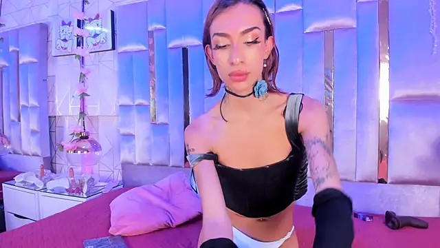 MadisonWood01 online show from March 18, 10:57 am