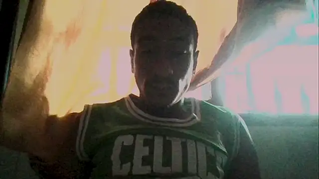 Snapshot of Jose_Smoke chatting on February 24, 8:03 pm Jose Smoke online show from February 24, 8:03 pm