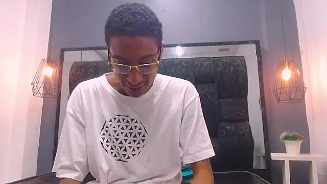 Snapshot of Jose_Smoke chatting on March 4, 3:44 am Jose Smoke online show from March 4, 3:44 am