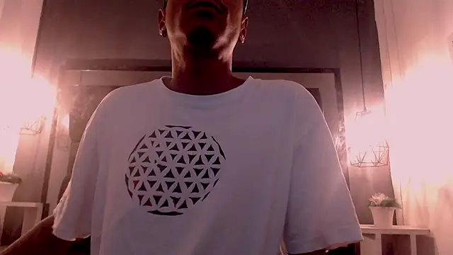 Snapshot of Jose_Smoke chatting on March 17, 2:30 am Jose Smoke online show from March 17, 2:30 am