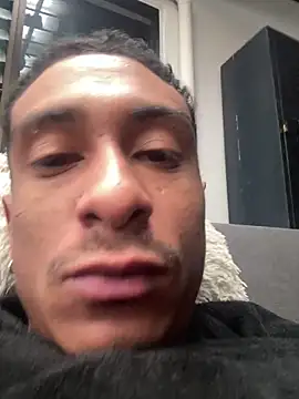 Snapshot of Jose_Smoke chatting on March 17, 9:13 pm Jose Smoke online show from March 17, 9:13 pm