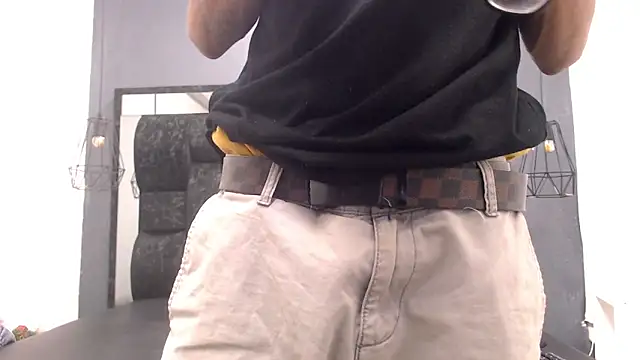 Snapshot of Jose_Smoke chatting on October 4, 3:15 am Jose Smoke online show from October 4, 3:15 am