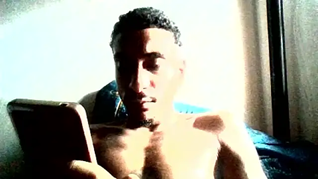 Snapshot of Jose_Smoke chatting on October 27, 5:28 pm Jose Smoke online show from October 27, 5:28 pm