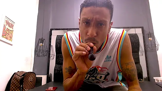 Snapshot of Jose_Smoke chatting on November 27, 3:08 am Jose Smoke online show from November 27, 3:08 am