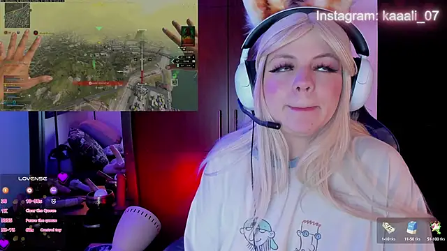 Snapshot of Irinaa_Scarlett chatting on January 6, 4:26 am Irinaa Scarlett online show from January 6, 4:26 am