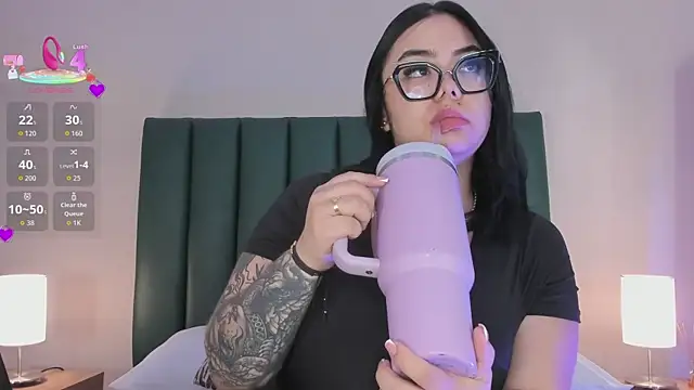 juicy led  online show from July 16, 11:16 am