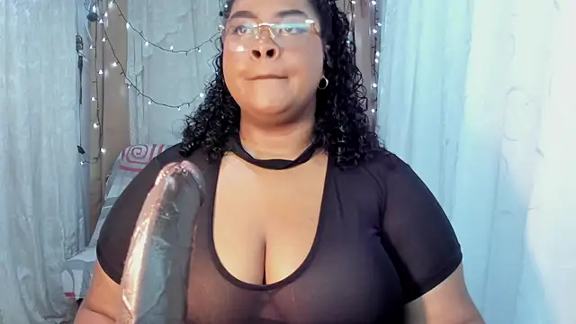 Snapshot of Ana_off_alana chatting on June 25, 1:05 am Ana off alana online show from June 25, 1:05 am