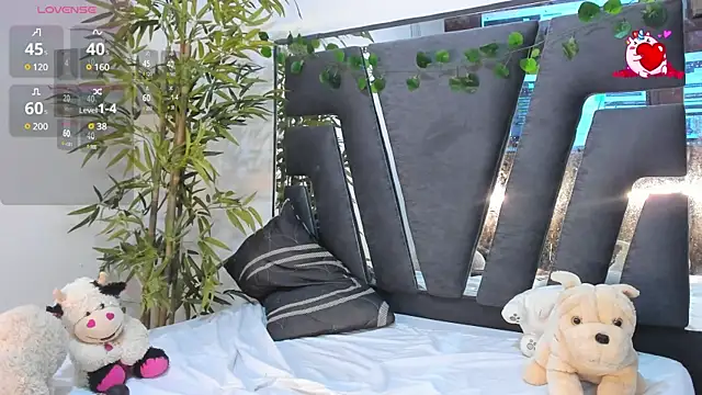 Black Rose2 online show from February 1, 5:47 pm