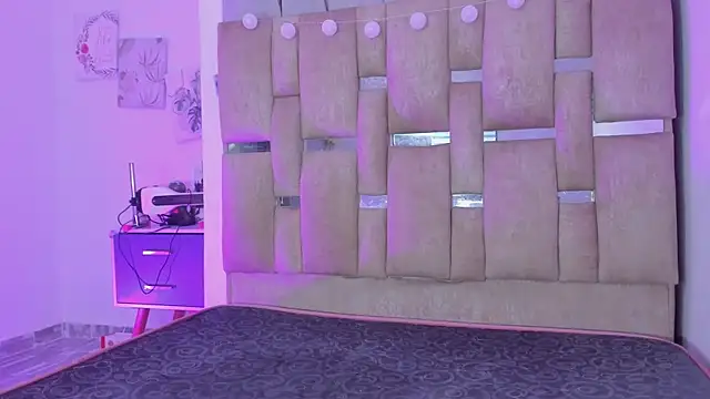 Black Rose2 online show from December 19, 11:17 am