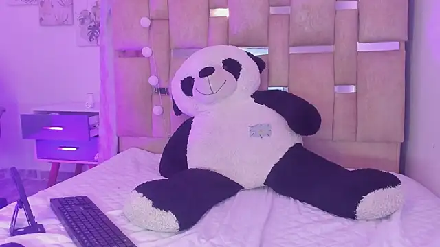 Black Rose2 online show from January 9, 12:08 pm