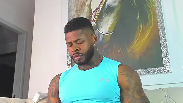 Snapshot of Makonneen chatting on October 11, 2:00 am Makonneen online show from October 11, 2:00 am