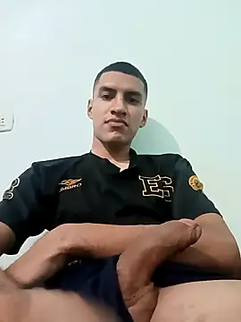 Snapshot of Rogersmit2 chatting on September 11, 1:17 am Rogersmit2 online show from September 11, 1:17 am