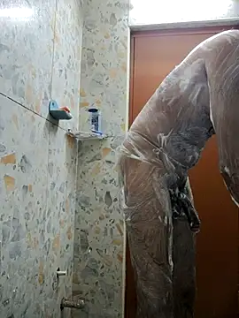 Snapshot of hairy_gun chatting on March 18, 2:37 pm hairy gun online show from March 18, 2:37 pm