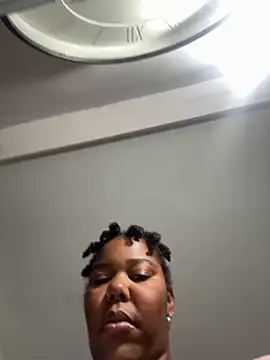 Snapshot of Goddess_Nafeesha chatting on November 10, 6:29 pm Goddess Nafeesha online show from November 10, 6:29 pm