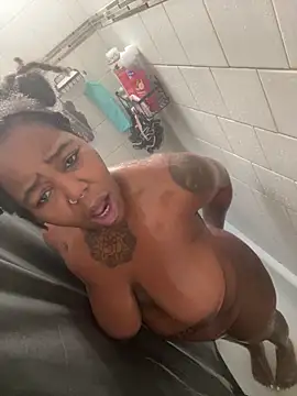 Snapshot of Goddess_Nafeesha chatting on November 25, 6:08 pm Goddess Nafeesha online show from November 25, 6:08 pm